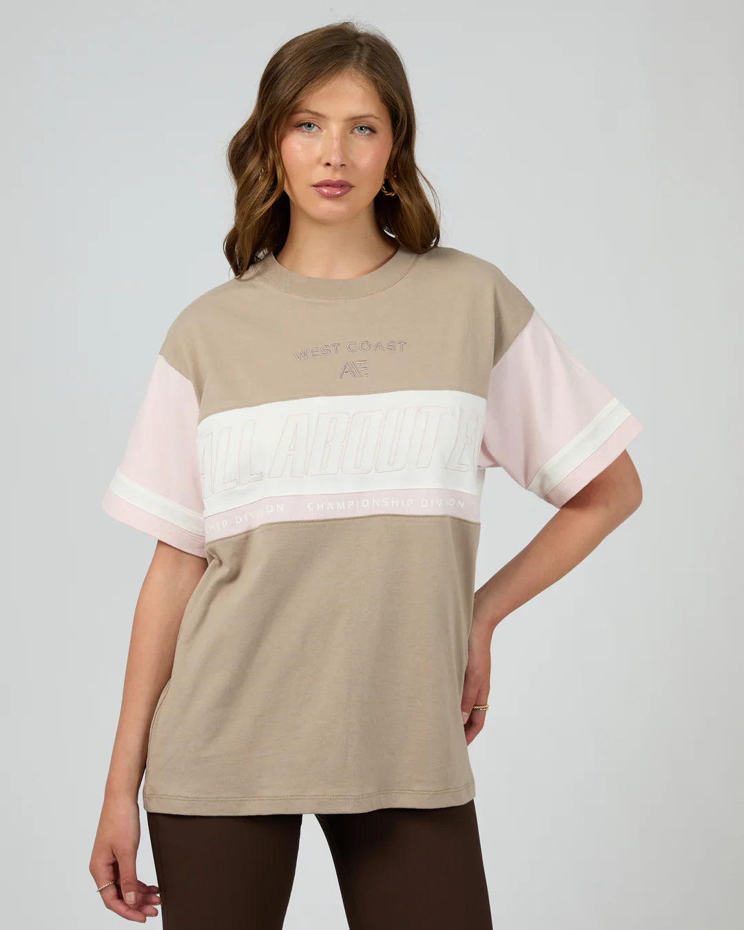 PERFORMANCE RELAXED TEE