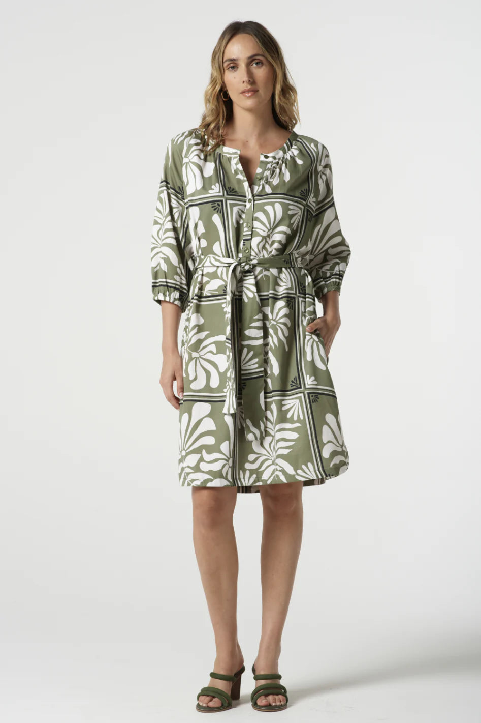 RAGLAN DRESS WITH POCKETS