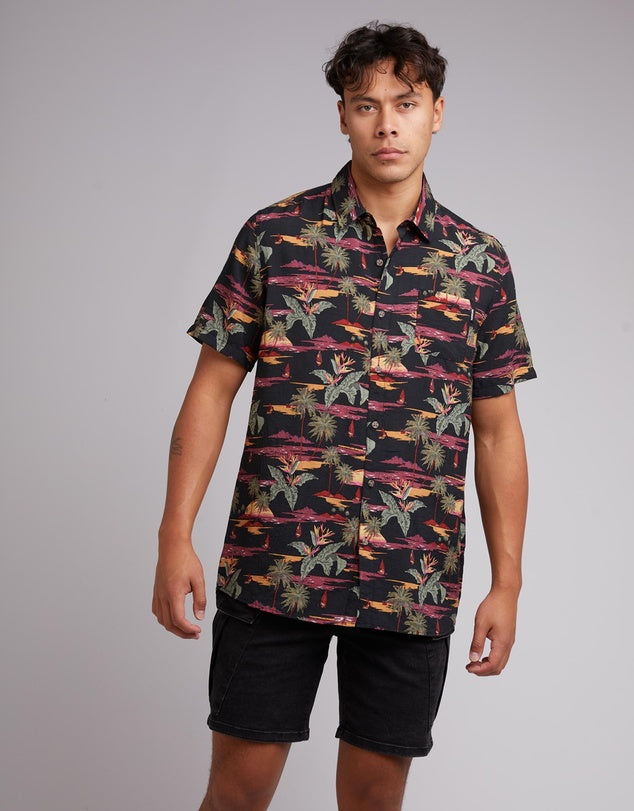 ISLAND HOPPING SHIRT