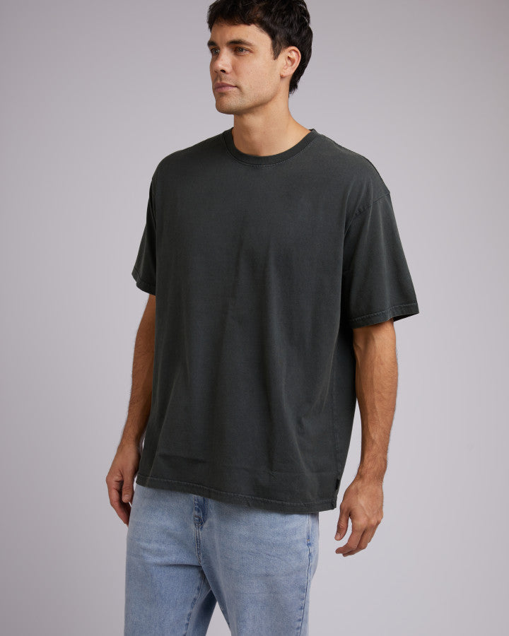 OVERSIZED TEE