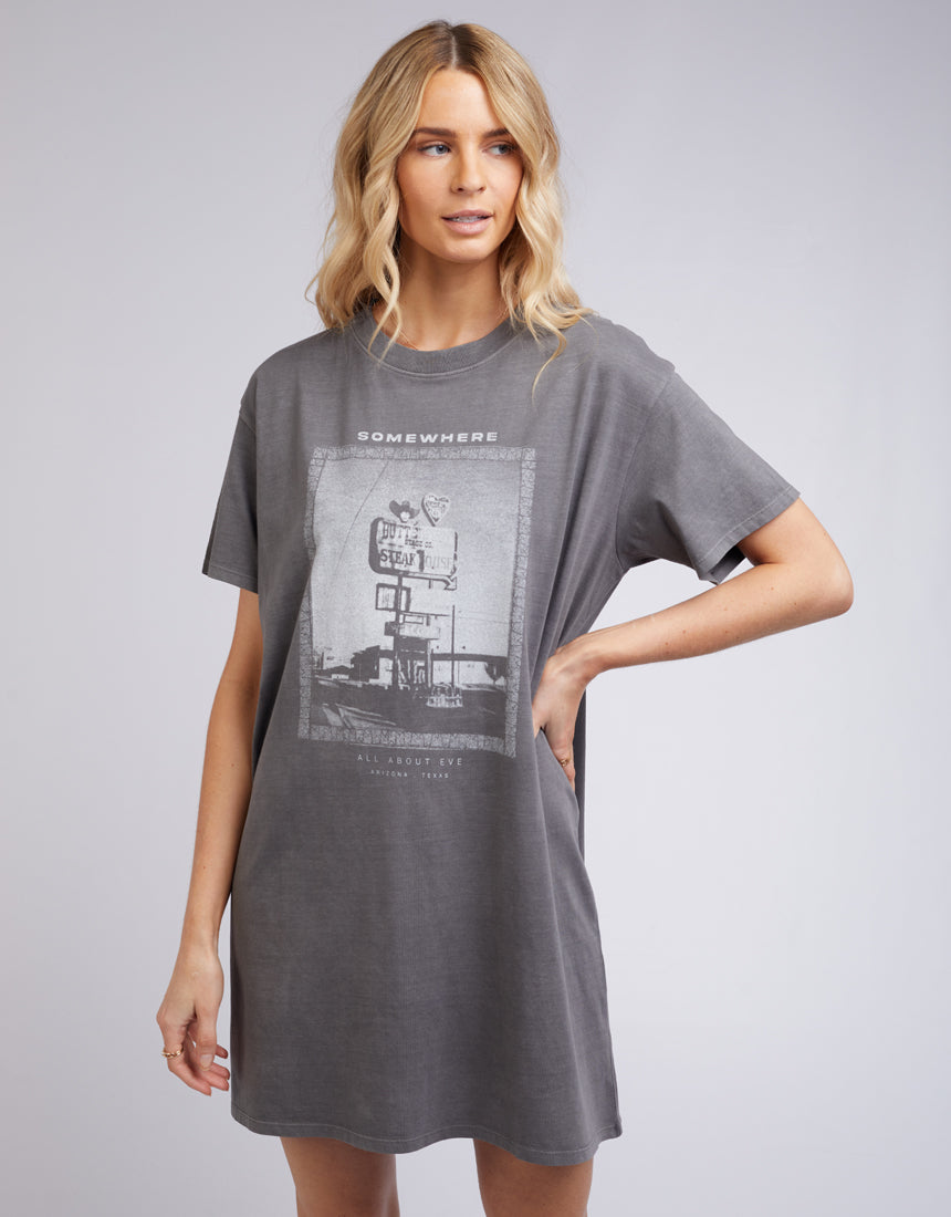 SOMEWHERE TEE DRESS