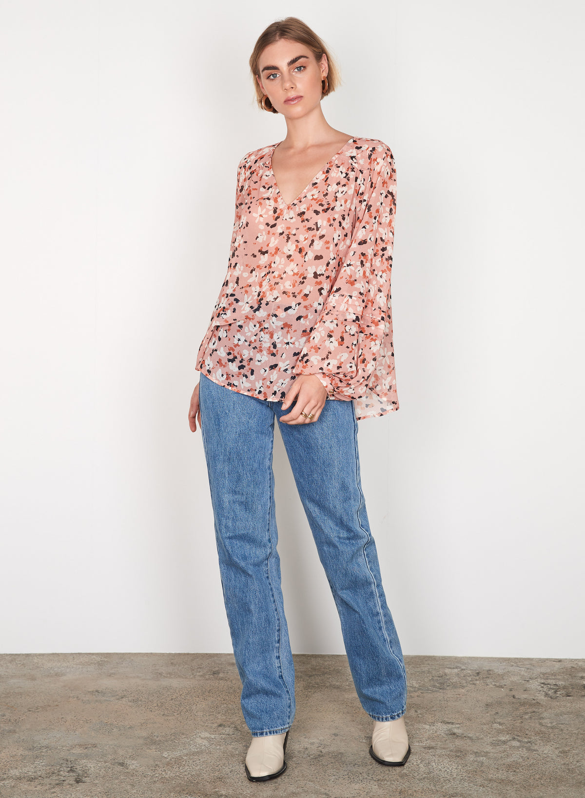 MOSAIC V-NECK BLOUSE